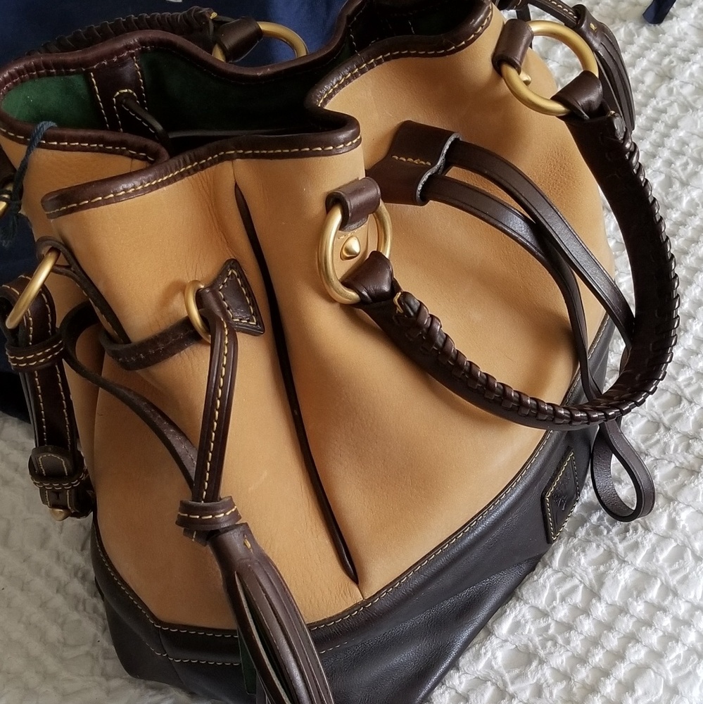Dooney & Bourke Buckley bag